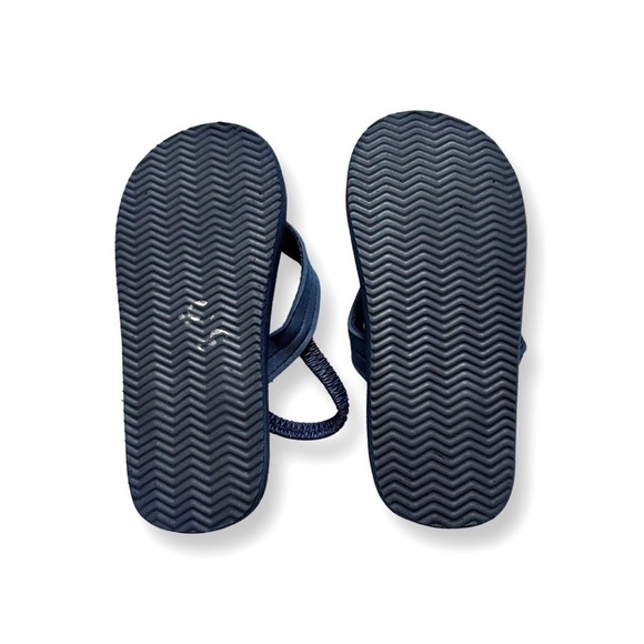 ⭐️ 5 for $25 Oshkosh B’Gosh Navy Blue Flip Flop Kids’ Sandals L (9-10) - Picture 4 of 5